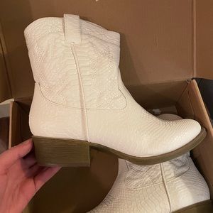 Pistol Western Boot - Women’s size 8.5